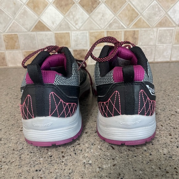 Saucony Womens Excursion TR 10Trail Running Shoe Black/Purple/Gray Size 7.5 Wide - Picture 7 of 10